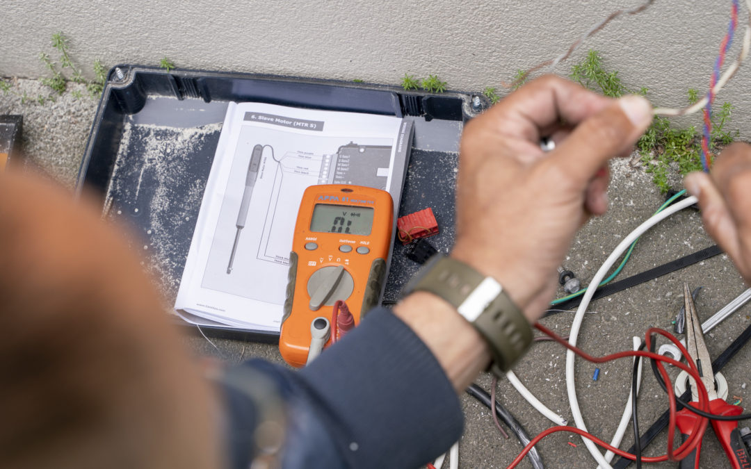 How technology can (and should) help bridge the gap for teams in the construction industry